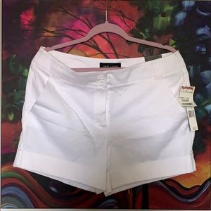 New true white Larry Levine cotton shorts 12